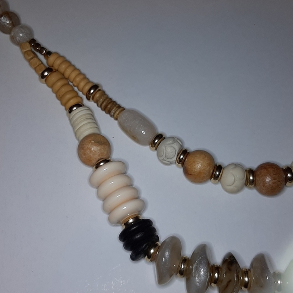 Multi strand necklace - Picture 3 of 4